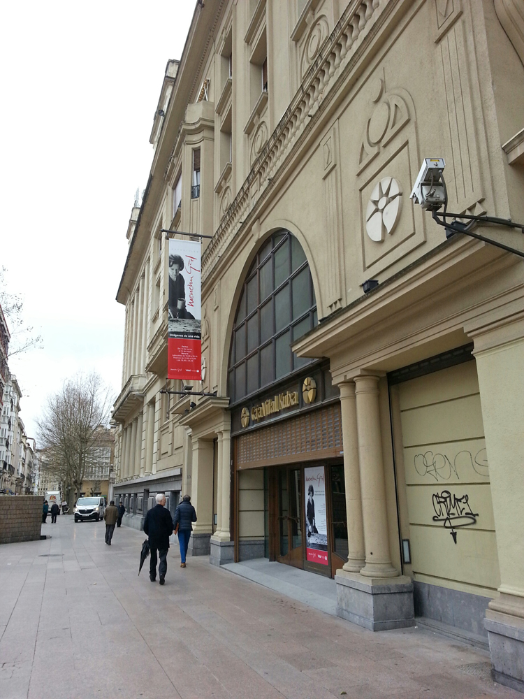 Exposición «Menchu Gal, imágenes de una vida» en Sala Fundación Caja Vital